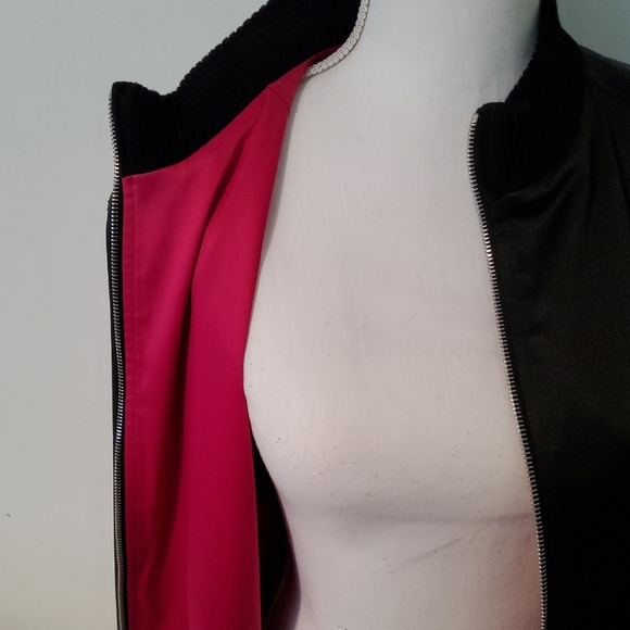 St. John Satin Bomber Jacket - Picture 4 of 11